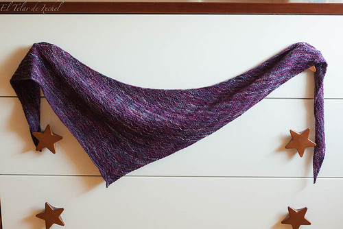 Upwards shawl