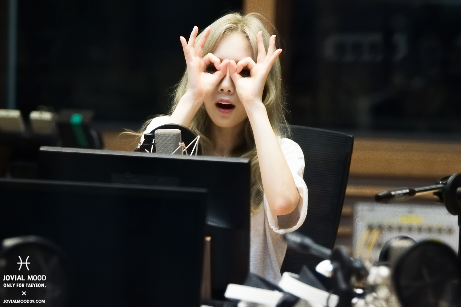 [OTHER][06-02-2015]Hình ảnh mới nhất từ DJ Sunny tại Radio MBC FM4U - "FM Date" - Page 32 28645513053_f57dda11d6_o