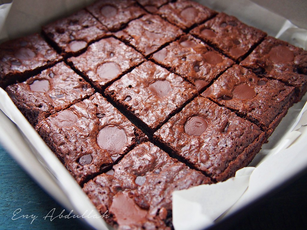 Premium Brownies Coklat Susu RM 30 Sekotak