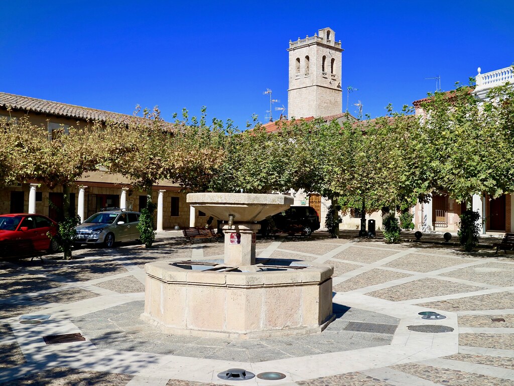 Visitar Torija, plaza e iglesia de la Asunción