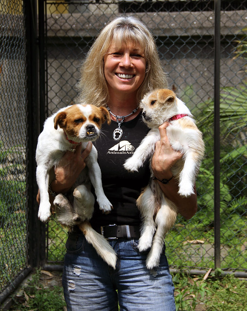 Lelly, Muddie and Animals Asia Founder and CEO Jill Robison (2)