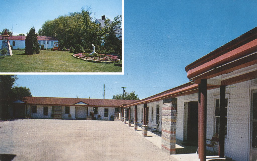 Johnson's Motel - Cheboygan, Michigan
