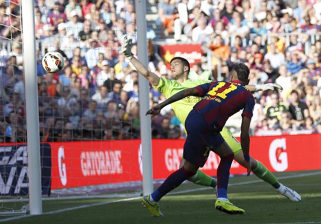 150509_ESP_Barcelona_v_Real_Sociedad_2_0_BRA_Neymar_scores_first