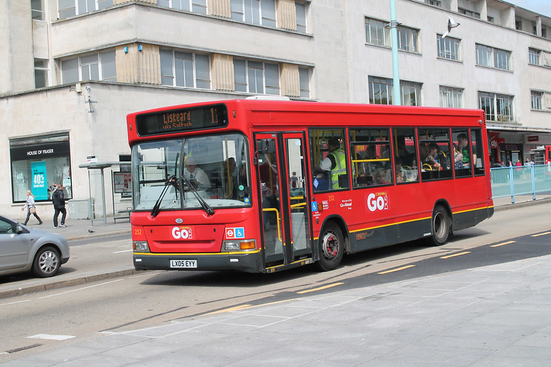 Plymouth Citybus 252