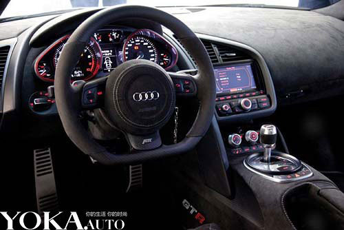 Police version of the Audi R8 GTR Interior