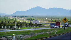 Carretera Matehuala a San Luis - SLP México 150401 170938 05516 HX50V