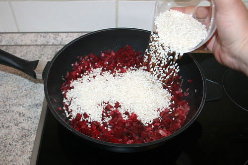 29 - Reis zu Gemüse geben / Add rice to vegetables