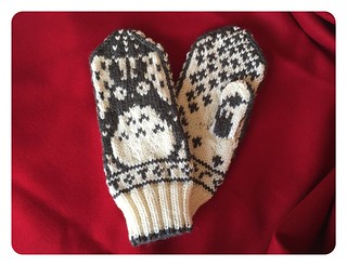 Red Knits_Totoro Mittens