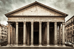 Ladies and gentlemen: The Pantheon!