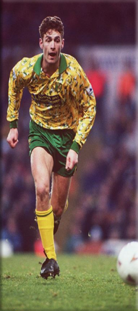 picture of Chris Sutton Norwich player