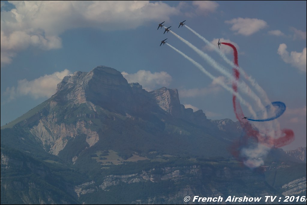 Patrouille de France , Athos , Alphajet , Patrouille de France 2016 , Grenoble Air show 2016 , Aerodrome du versoud , Aeroclub du dauphine, grenoble airshow 2016, Rhone Alpes