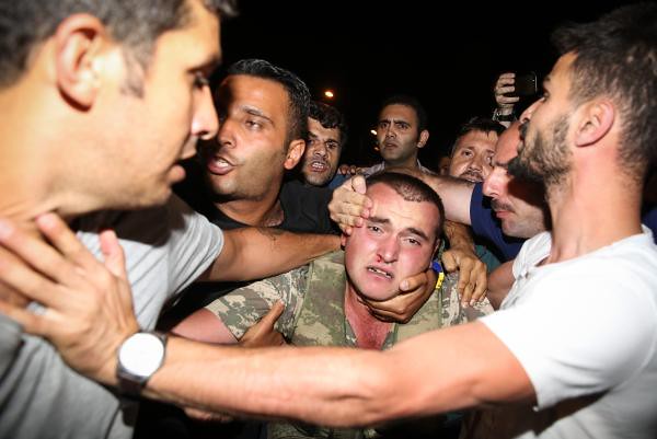 Turkey President Recep Tayyip Erdogan, is how new media of the foiled coup?