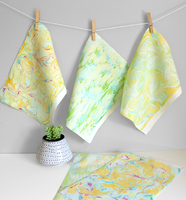 DIY Marbled Paper and Fabric | click through for the tutorial!