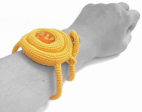 crochet bracelet - bird nest
