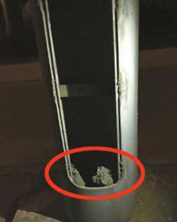 Chengdu Street lamp wire and bare burned two years old baby, management: thieves pry the cable lamp post