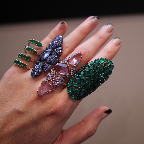 Sapphires & emeralds from @ethomaria #couture2015 #celebratecouture #gemgossipdoesVegas #showmeyourrings