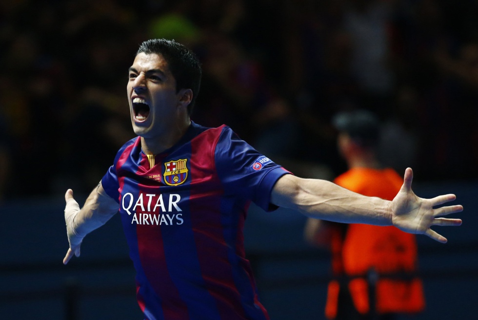 150606_ITA_Juventus_v_ESP_Barcelona_1_3_URU_Luis_Suarez_celebrates_second