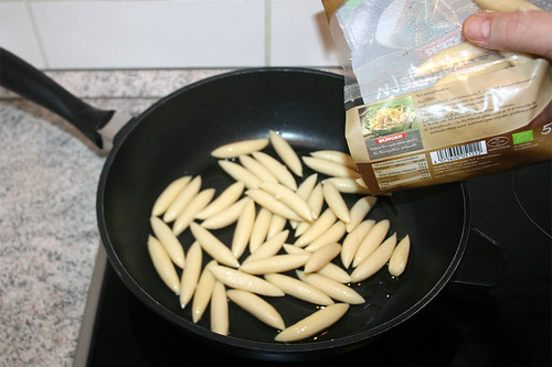 28 - Schupfnudeln hinzufügen / Add potato noodles