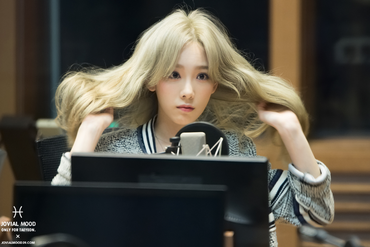 [OTHER][06-02-2015]Hình ảnh mới nhất từ DJ Sunny tại Radio MBC FM4U - "FM Date" - Page 32 28978265830_da0d04c519_o