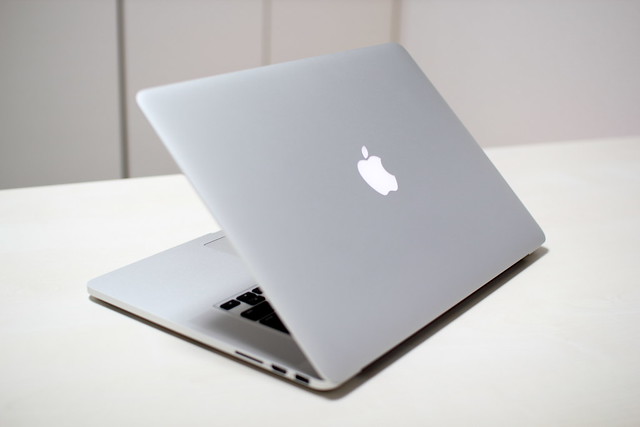 良品 MacBook pro retina 15インチ mid2015 - rehda.com