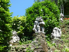 Villa Carlotta - The Botanic Garden - gargoyles / grotesques