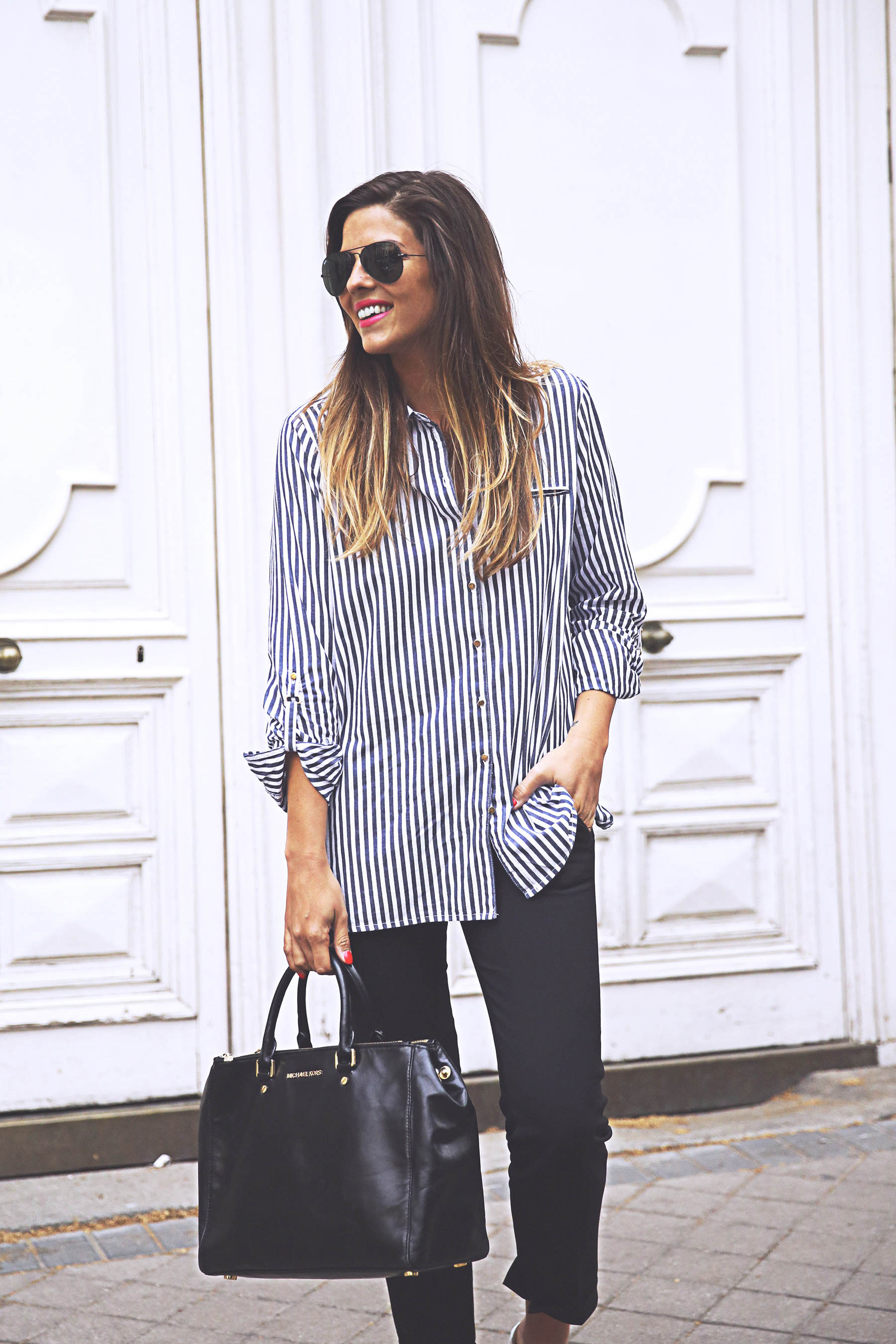 trendy-taste-look-outfit-street-style-ootd-blog-blogger-fashion-spain-moda-españa-steve-madden-smoda-camisa-rayas-striped-shirt-birkenstock-ugly-shoes-5