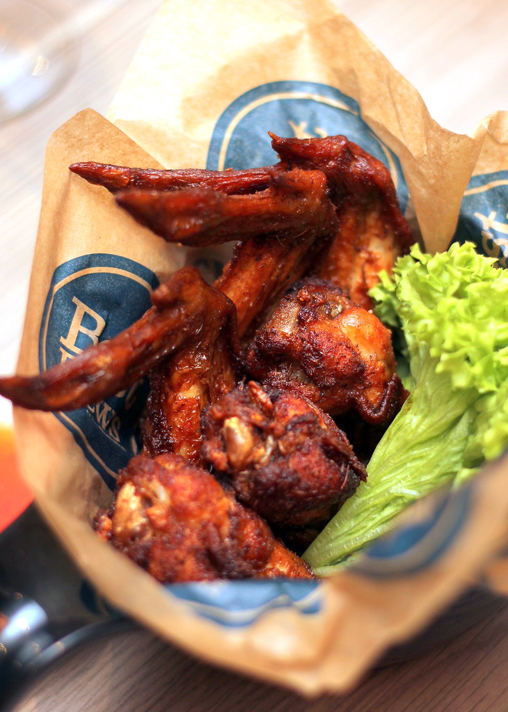 Four Points: The Best Brew Spicy Crispy Buffalo Wings