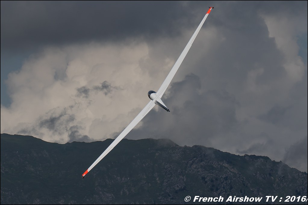 Planeur Voltige , F-CLIN - ASK-21 ,Les planeurs de Challes CSVVA , Meribel Air Show , 2016 , meribel airshow , les 3 vallees , Méribel LFKX/MFX 